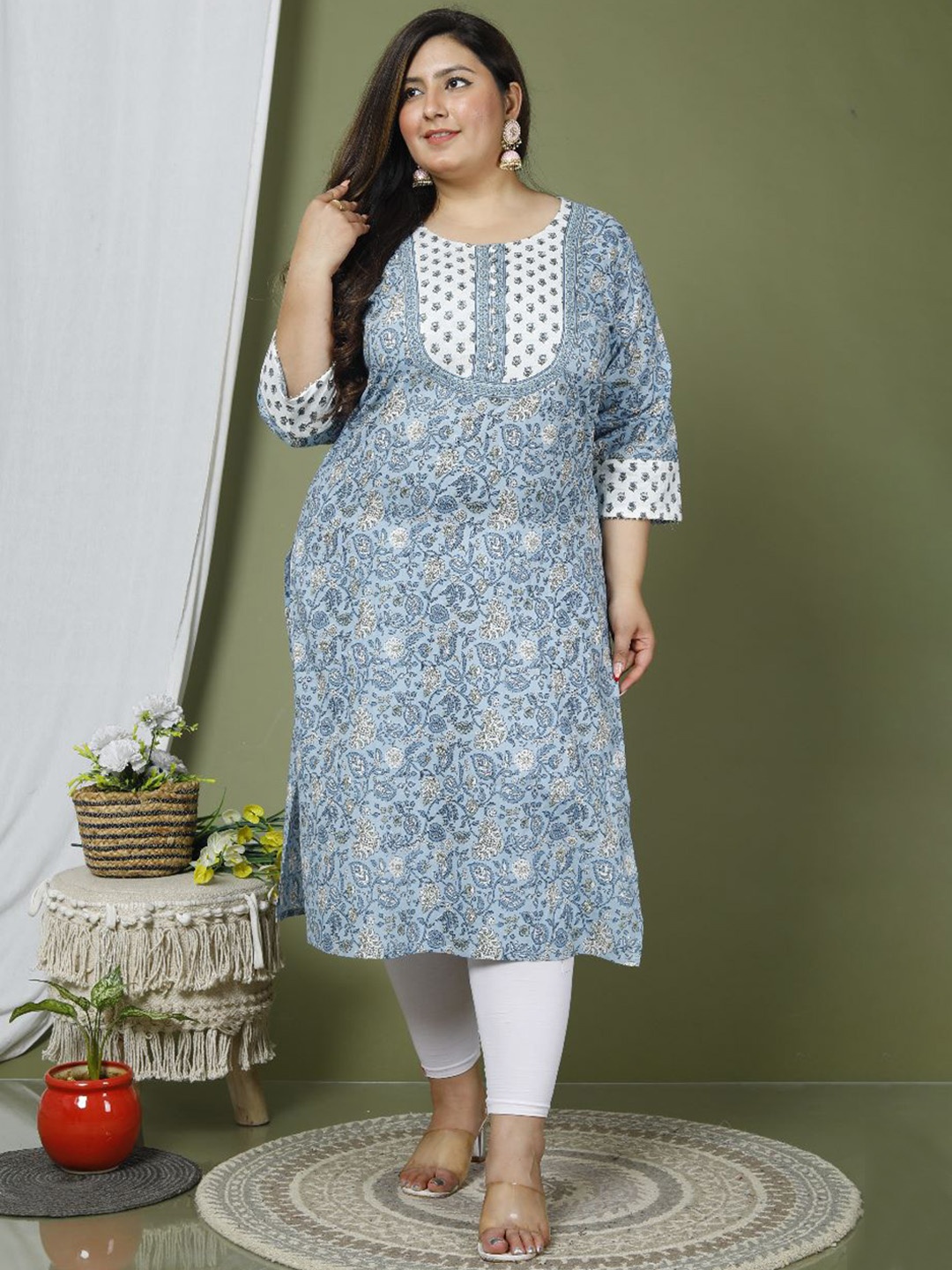 

Swasti Floral Printed Pure Cotton Kurta, Blue