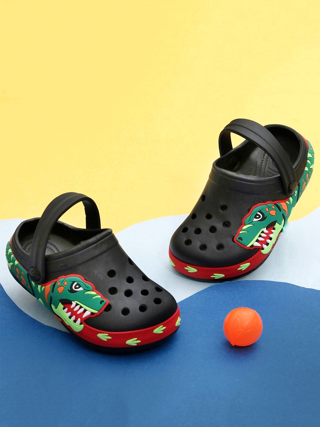 

Yellow Bee Boys Printed Comfortable Dinosaurs Rubber Clogs, Black