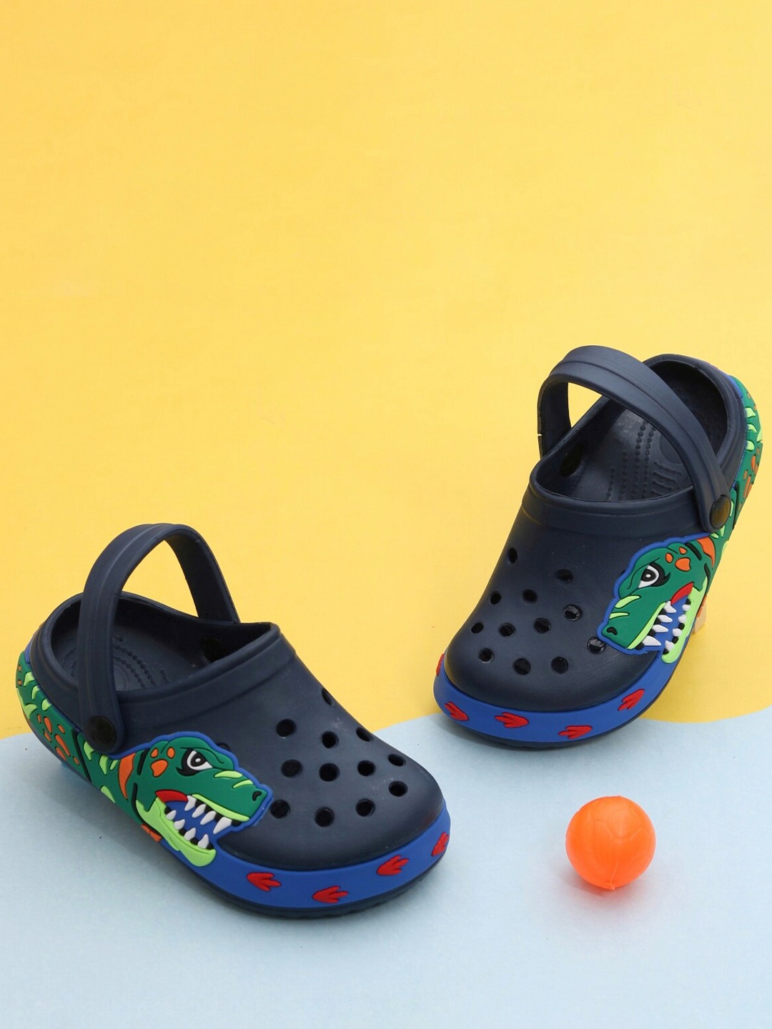 

Yellow Bee Boys Dinosaurs Printed Clogs, Blue