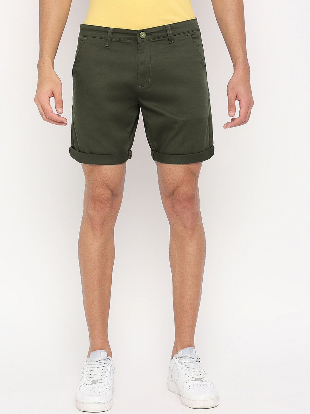 

beevee Men Solid Mid Rise Regular Shorts, Olive