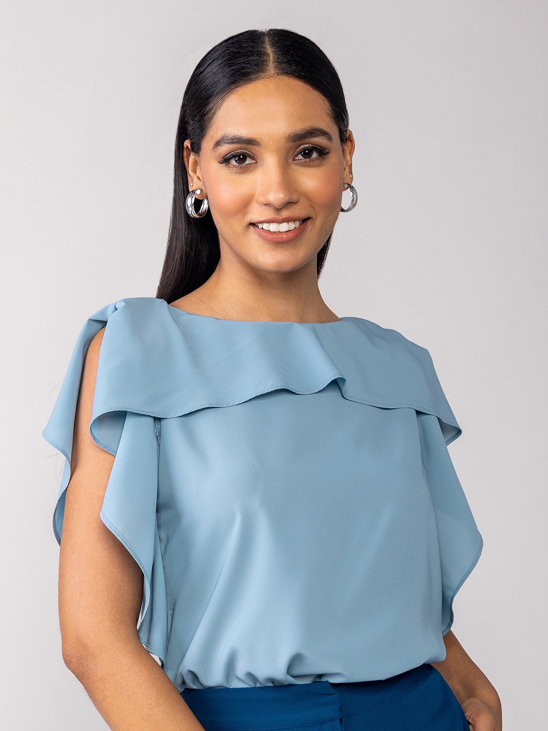 

20Dresses One Shoulder Ruffles Crepe Top, Blue