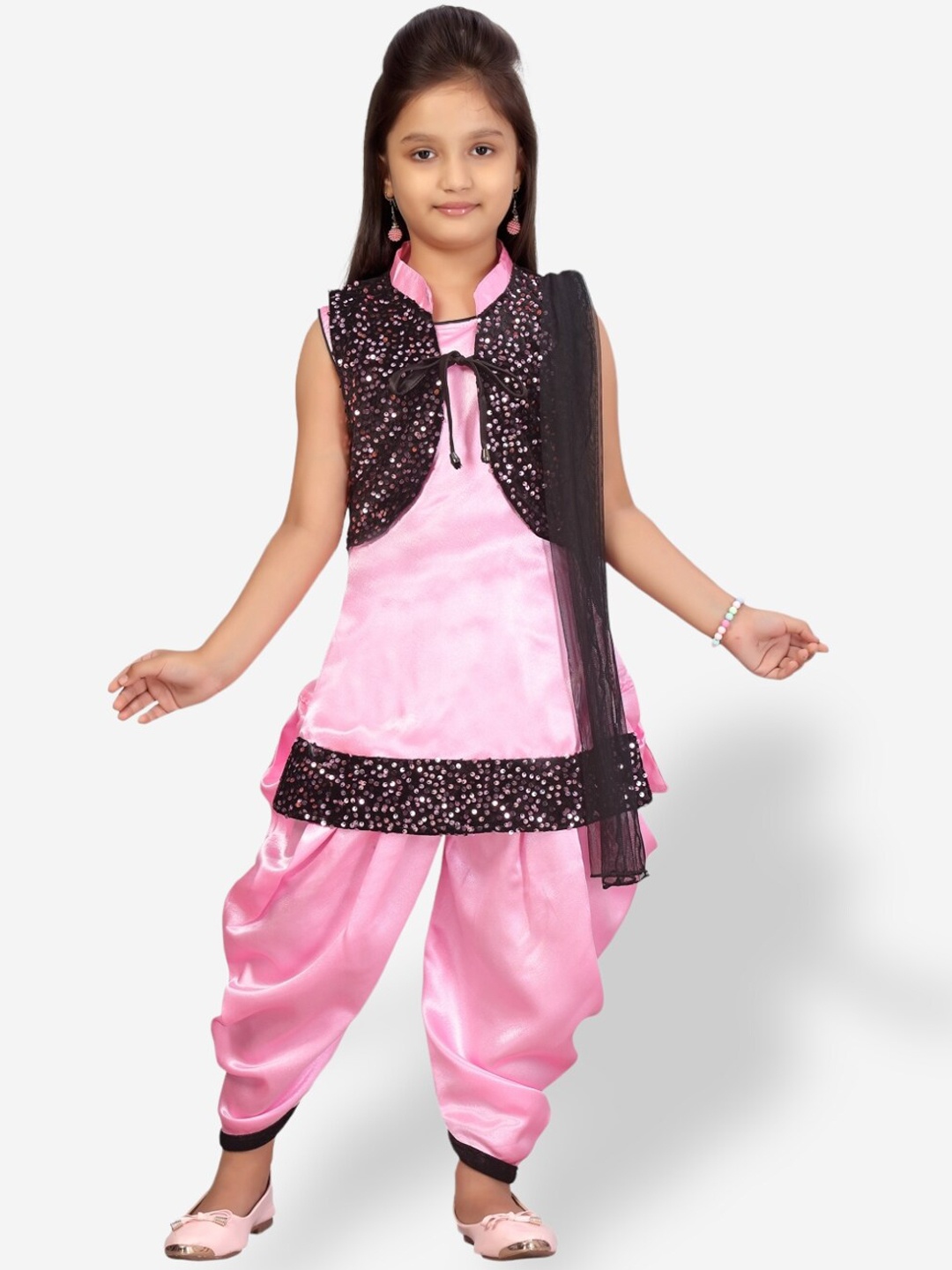 

Aarika Girls Pure Silk Kurta with Salwar & Dupatta, Pink