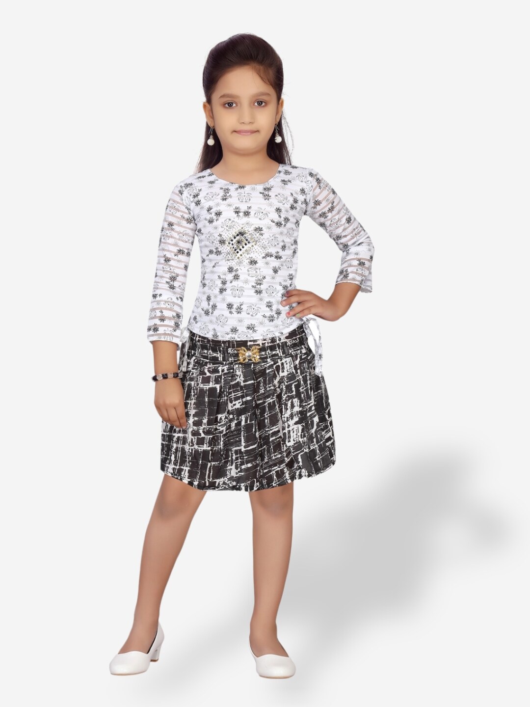 

Aarika Girls Floral Printed T-shirt with Skirt, White