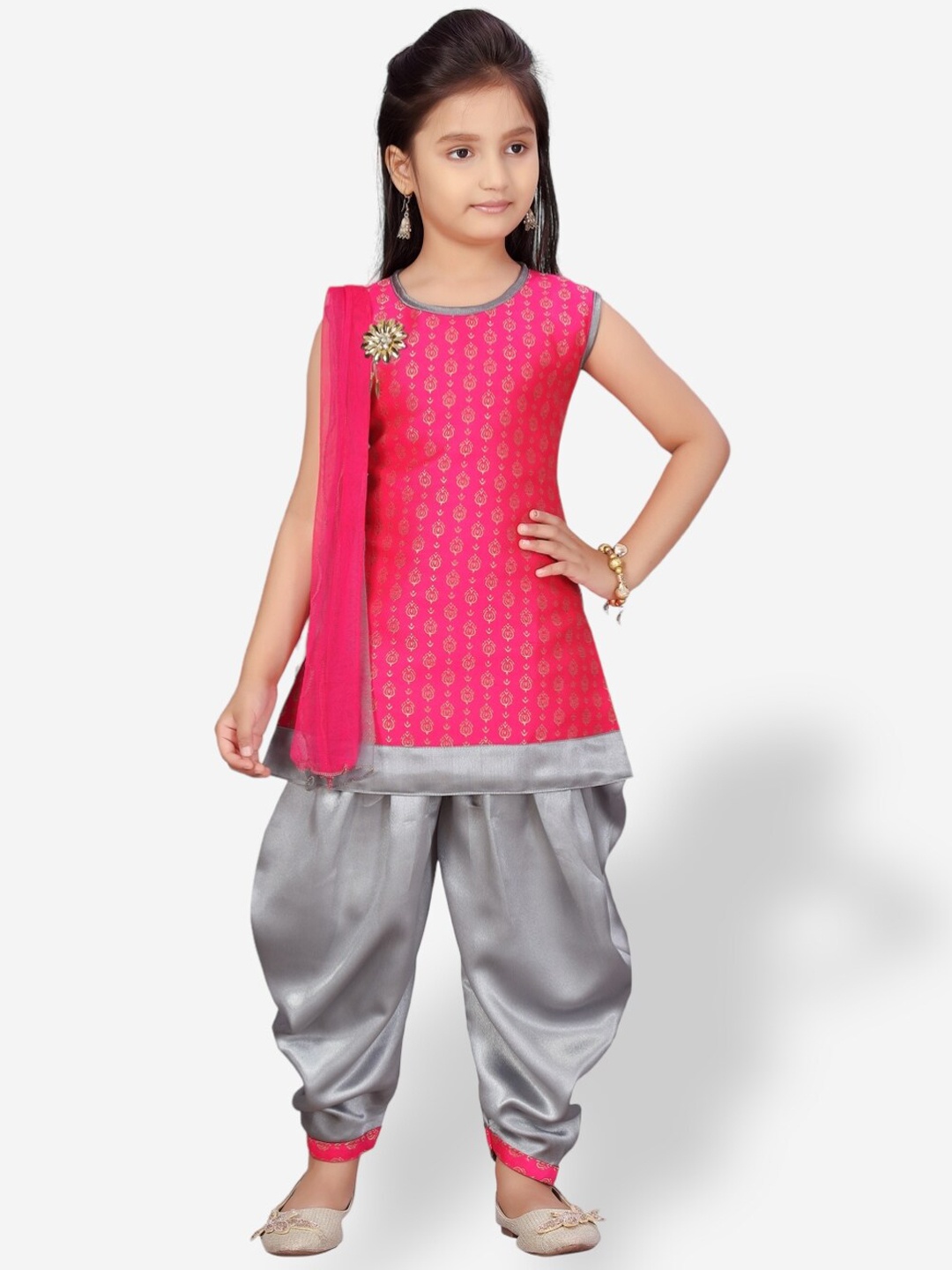 

Aarika Girls Ethnic Motifs Pure Cotton Kurti with Patiala & With Dupatta, Pink