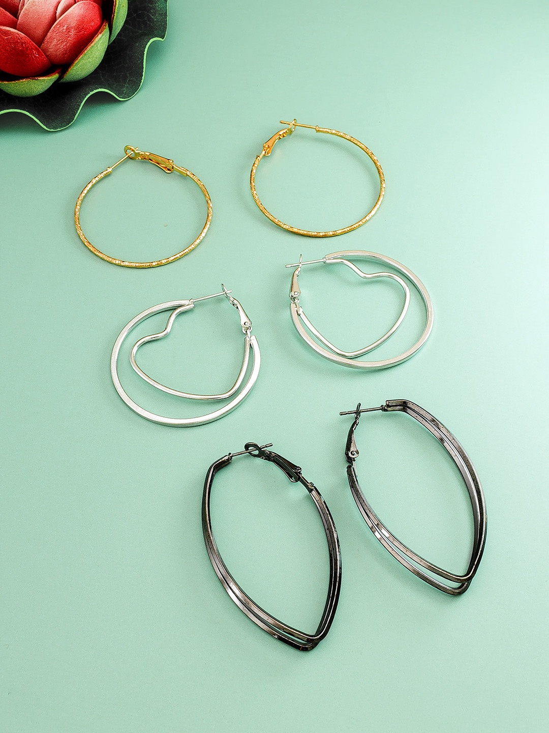 

aadita Set Of 3 Gold-Plated Geometric Hoop Earrings