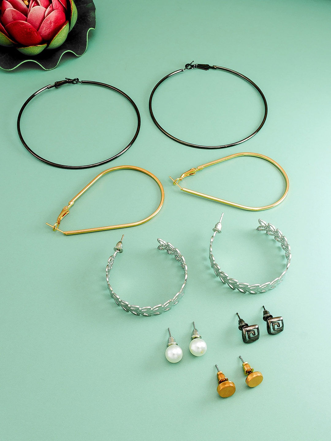 

aadita Set Of 6 Gold-Plated Geometric Hoop Earrings