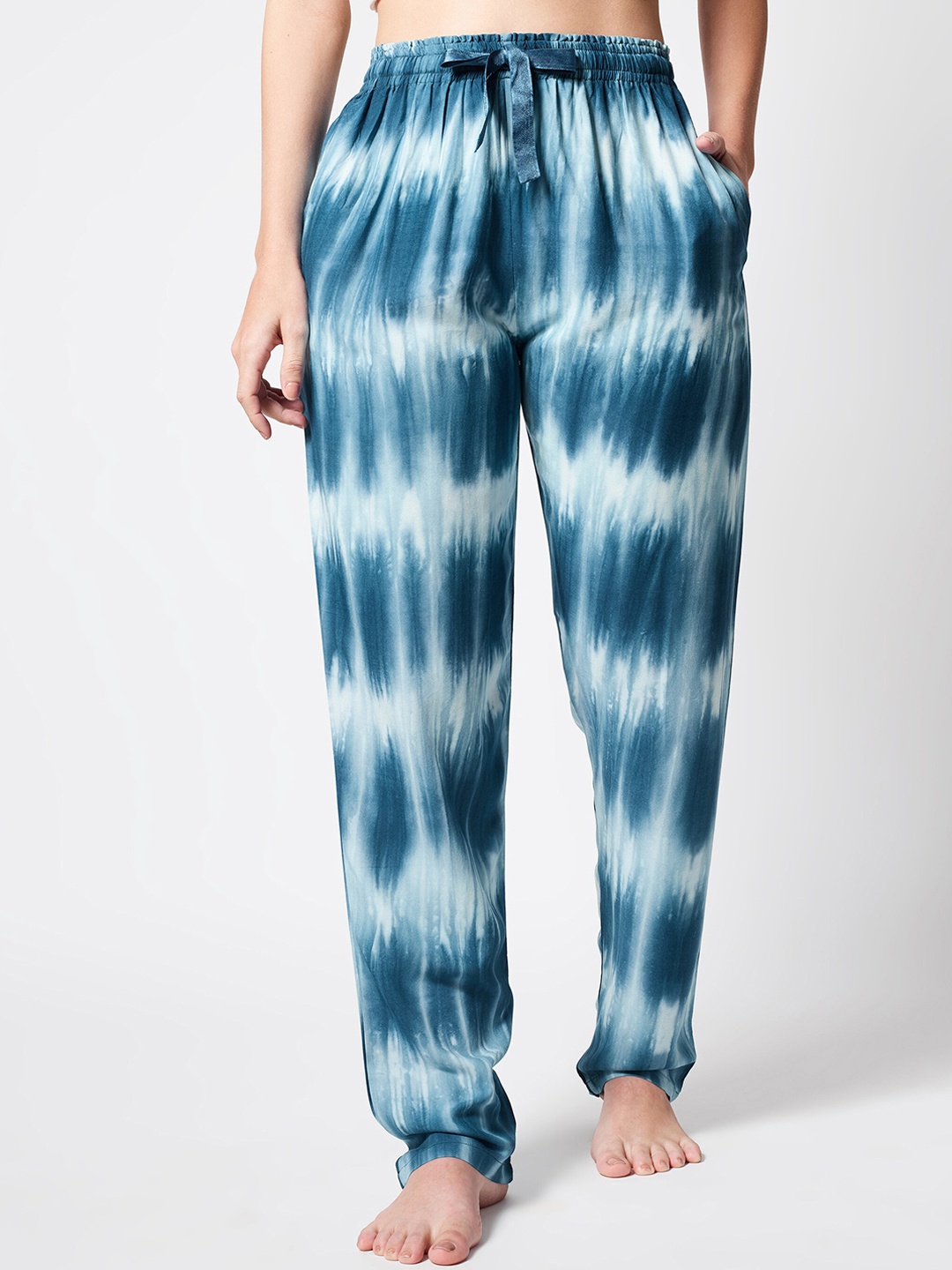 

Zeyo Women Tie-Dye Mid-Rise Straight Lounge Pants, Blue