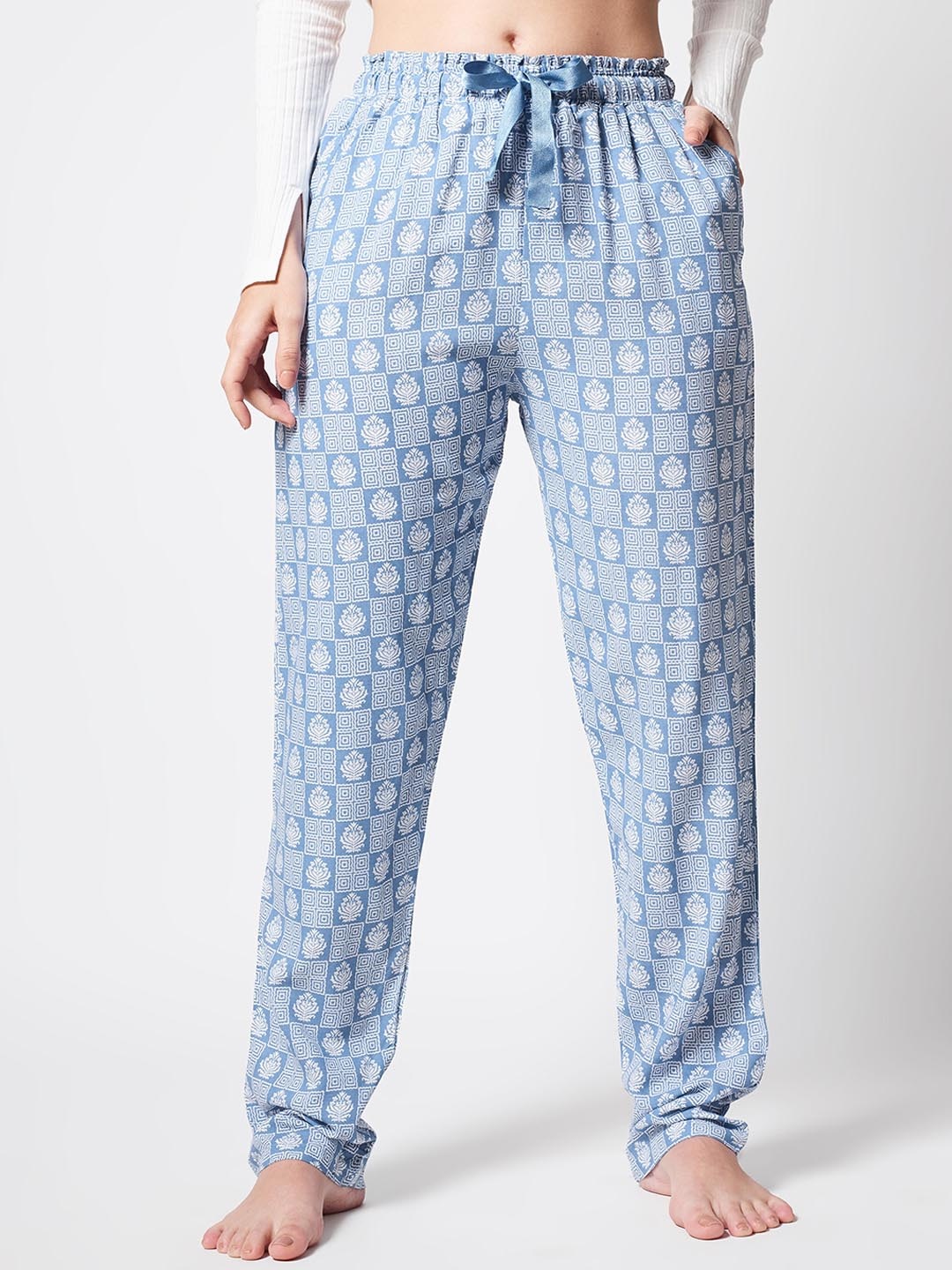 

Zeyo Women Printed Mid-Rise Straight Lounge Pants, Blue