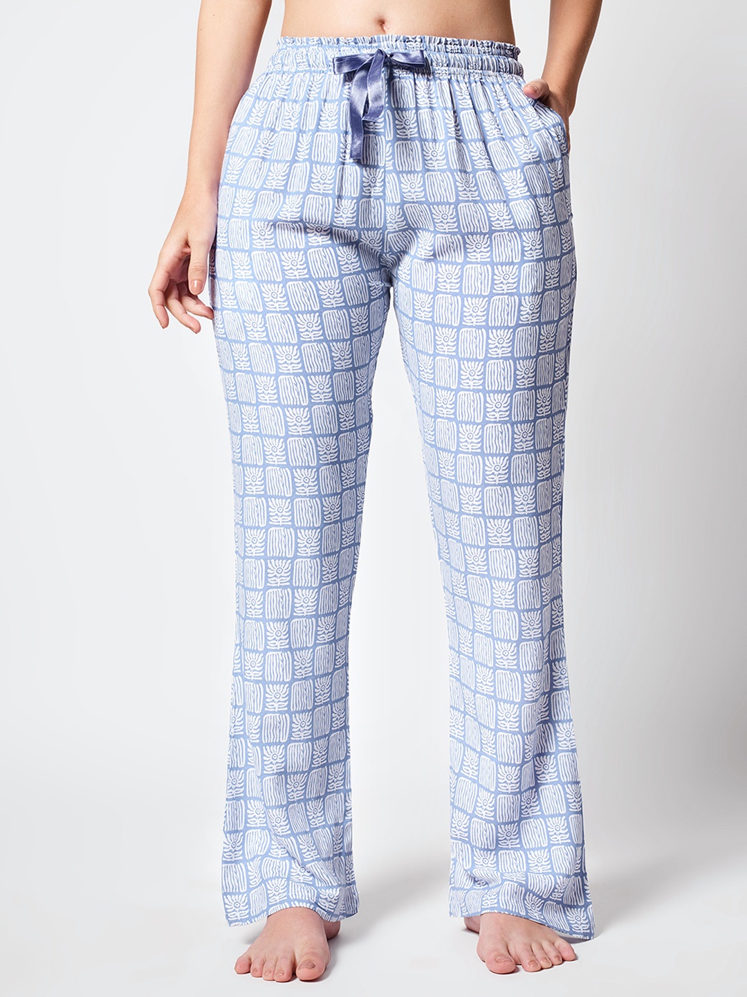 

Zeyo Women Printed Mid-Rise Straight Lounge Pants, Blue