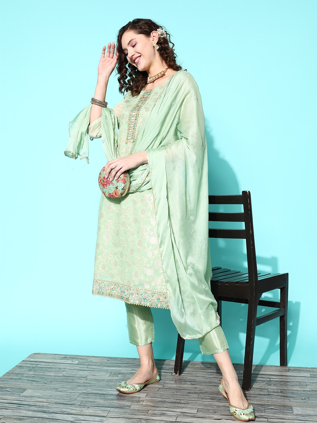 

Kvsfab Women Embroidered Gotta Patti Kurta with Trousers & With Dupatta, Green