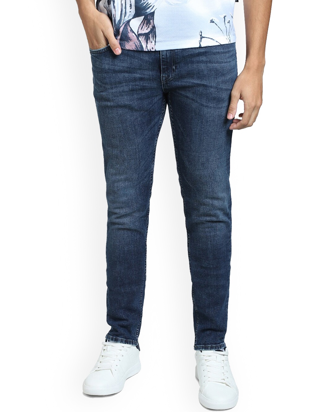 

Jack & Jones Men Slim Fit Low-Rise Light Fade Cotton Jeans, Blue