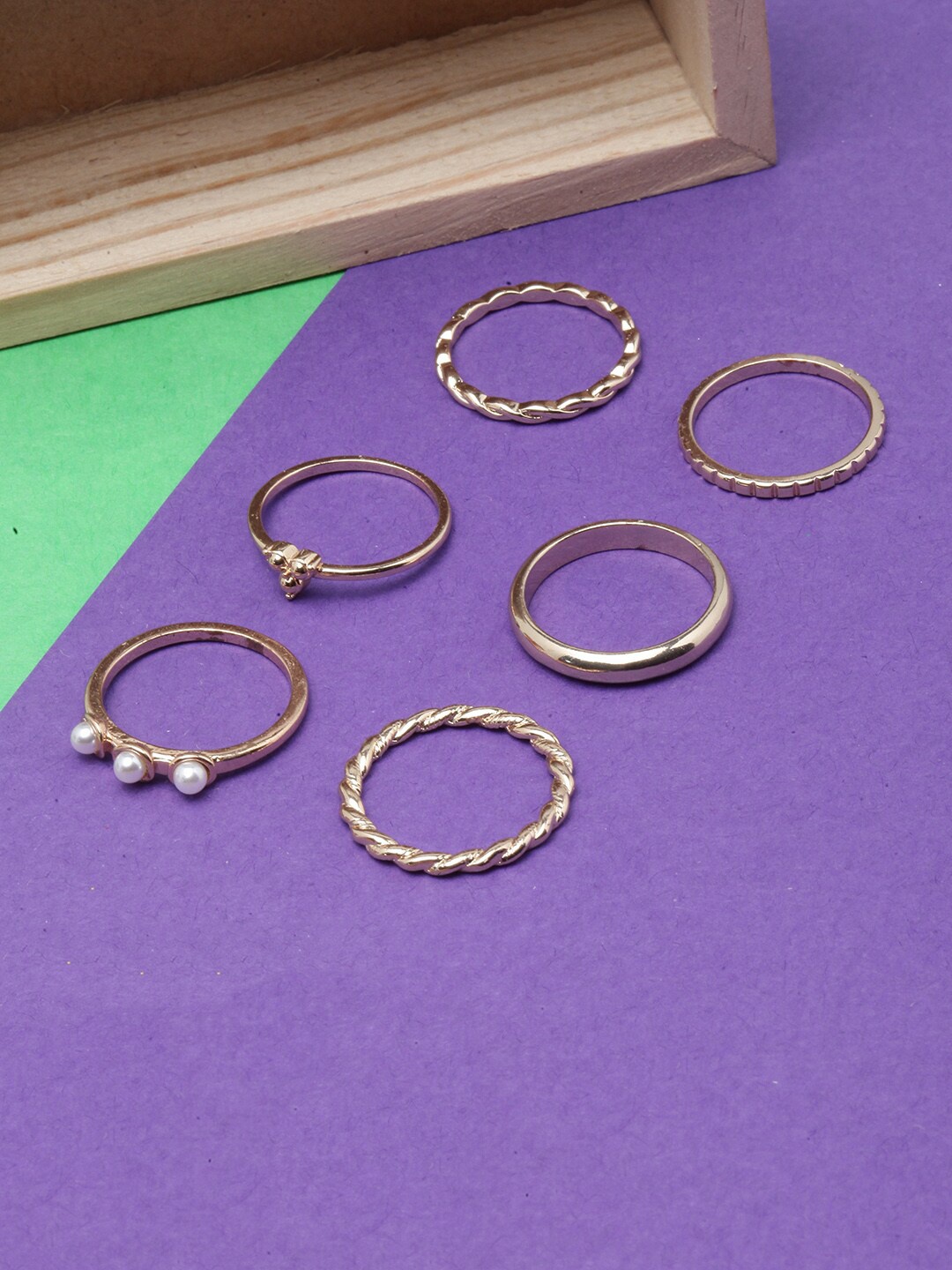 

DressBerry Set Of 6 Gold-Plated Artificial Beaded Finger Rings, White