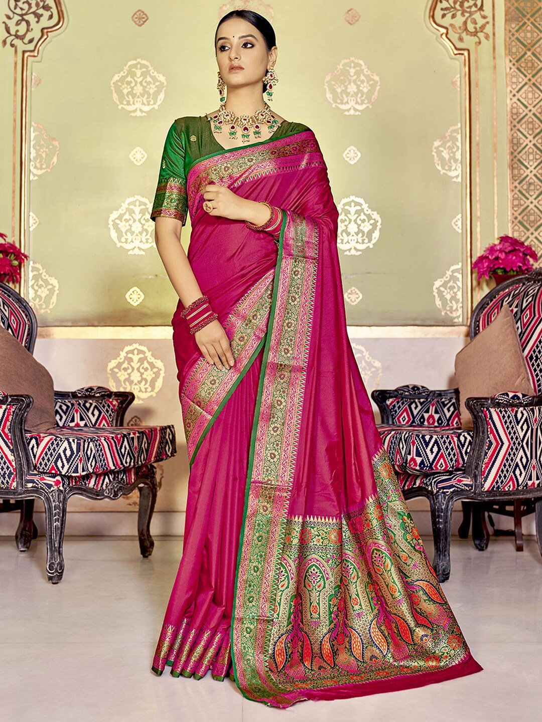 

Satrani Floral Woven Design Zari Banarasi Saree, Pink