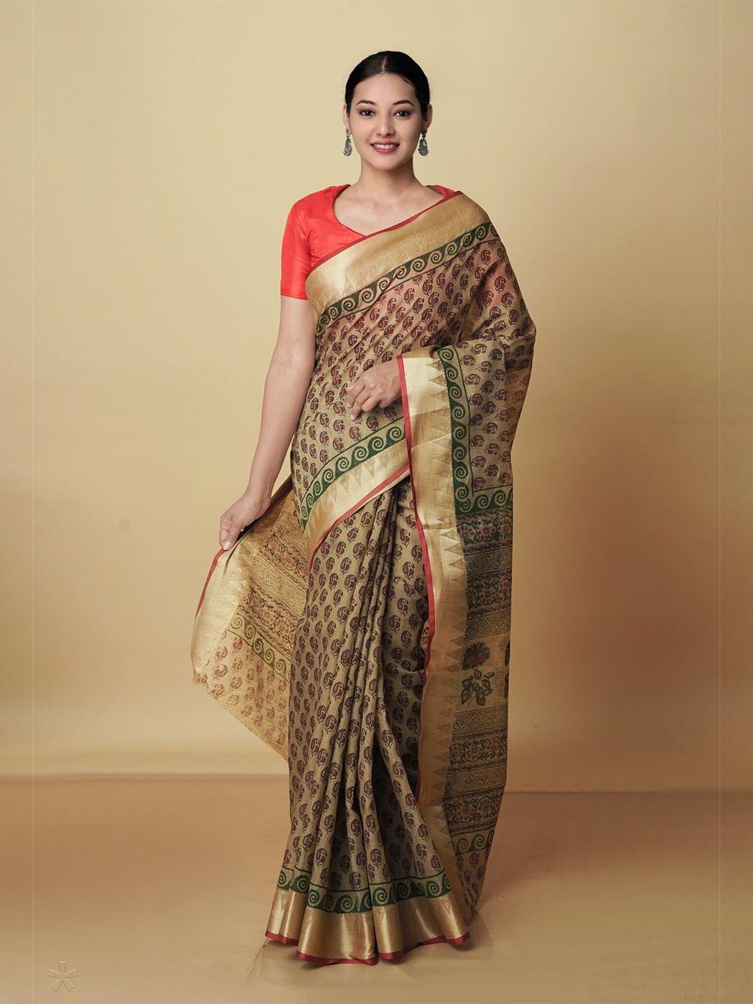 

Unnati Silks Floral Motifs Printed Zari Chanderi Saree, Camel brown