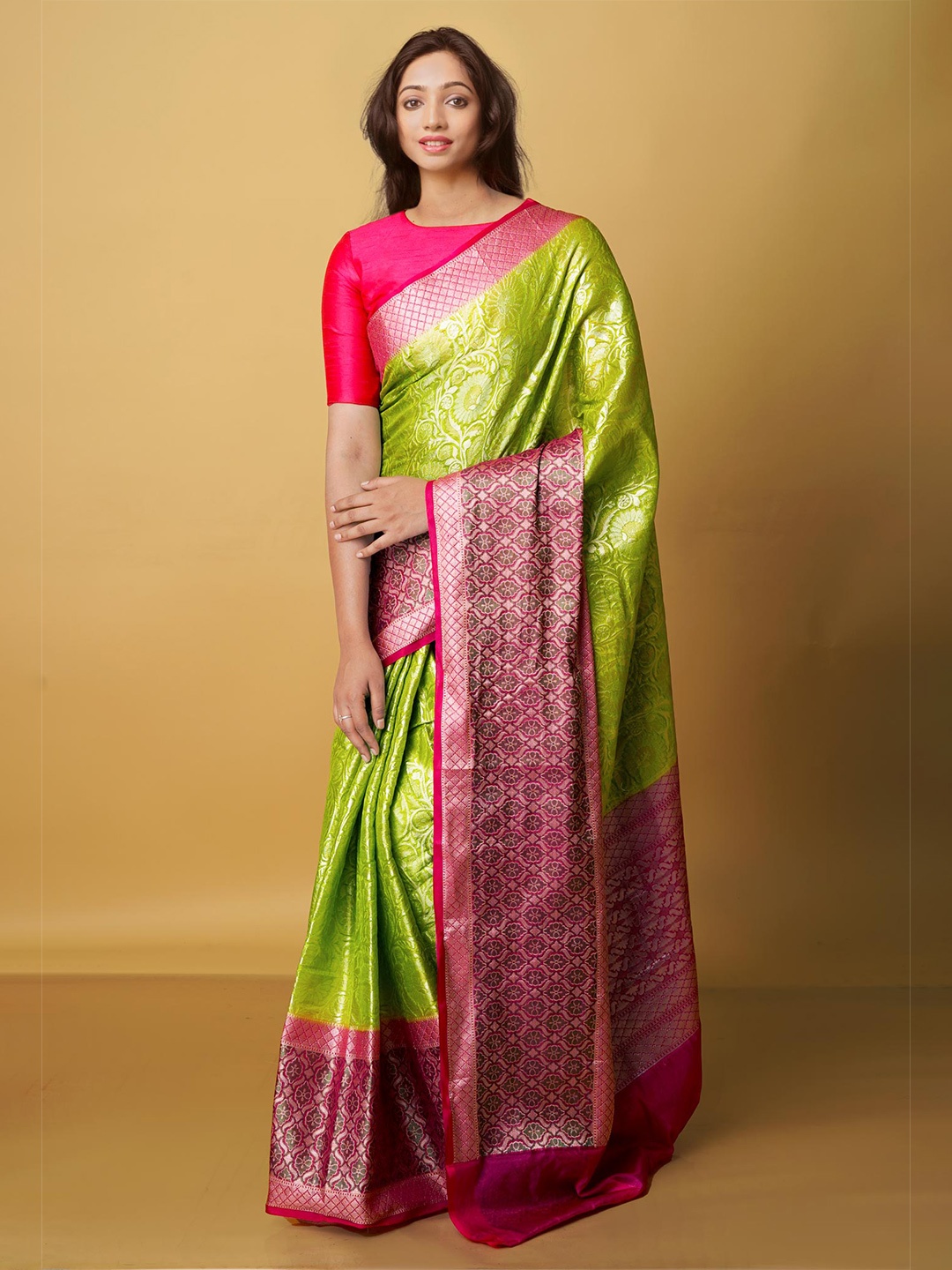 

Unnati Silks Woven Design Zari Silk Blend Banarasi Saree, Green