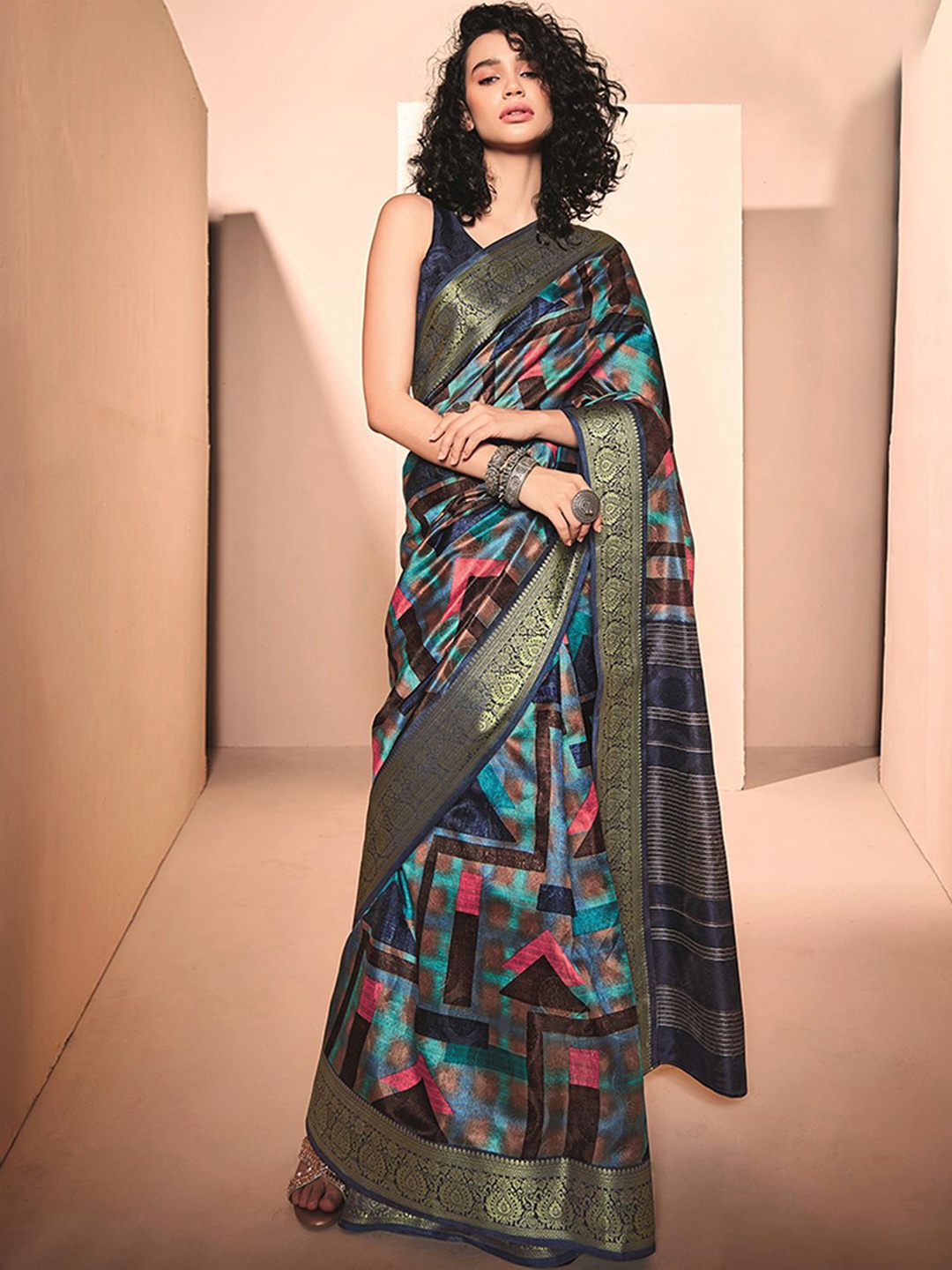 

Satrani Geometric Printed Jute Silk Saree, Blue