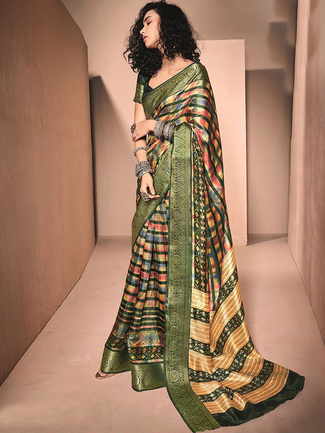 

Satrani Striped Zari Jute Silk Saree, Green