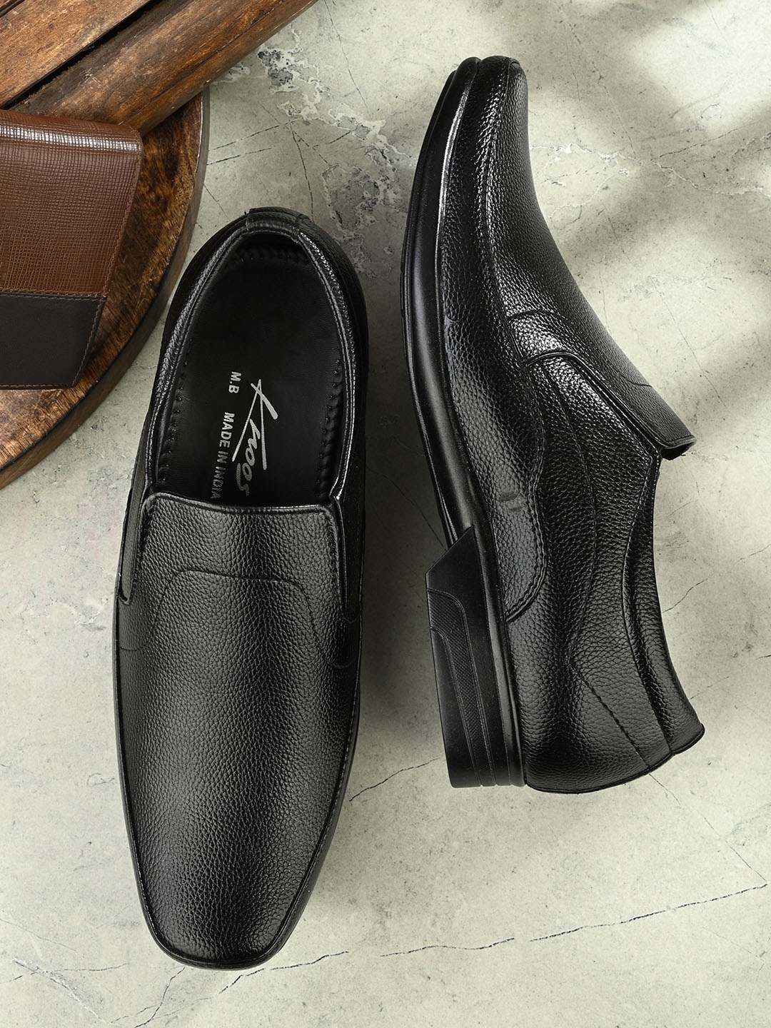 

knoos Men Textured Formal Slip-On Shoes, Black