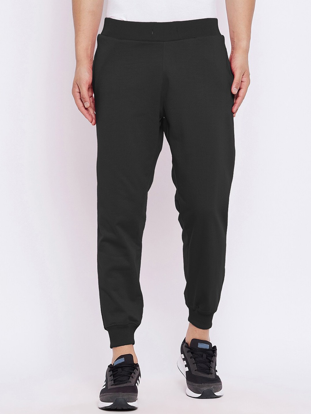 

FRENCH FLEXIOUS Men Mid-Rise Cotton Joggers, Black