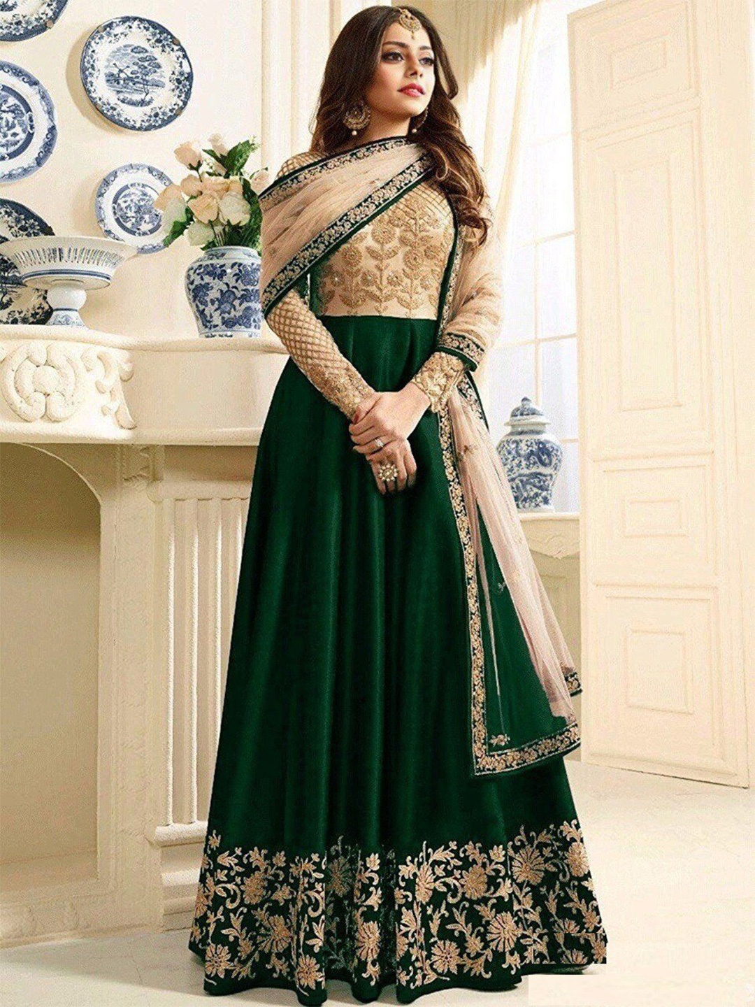 

YOYO Fashion Embroidered Pure Silk Semi-Stitched Dress Material, Green