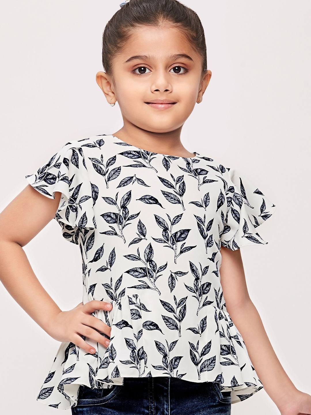 

Tiny Girl Round Neck Flutter Sleeves Floral Printed Peplum Top, Navy blue