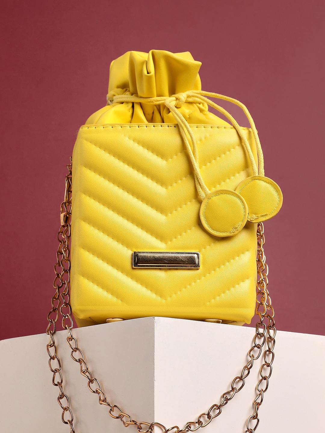 

HAUTE SAUCE by Campus Sutra Textured PU Bucket Sling Bag with Quilted, Yellow