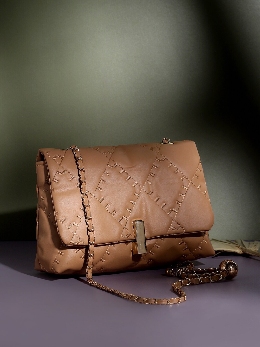 

HAUTE SAUCE by Campus Sutra Beige Quilted Self Design Structured Sling Bag