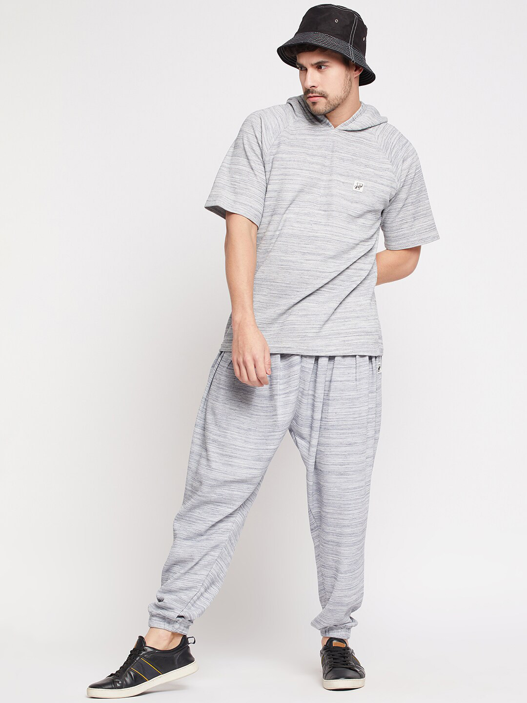 

FUGAZEE Short Sleeves Hooded Pullover Pure Cotton Sweatshirt, Grey
