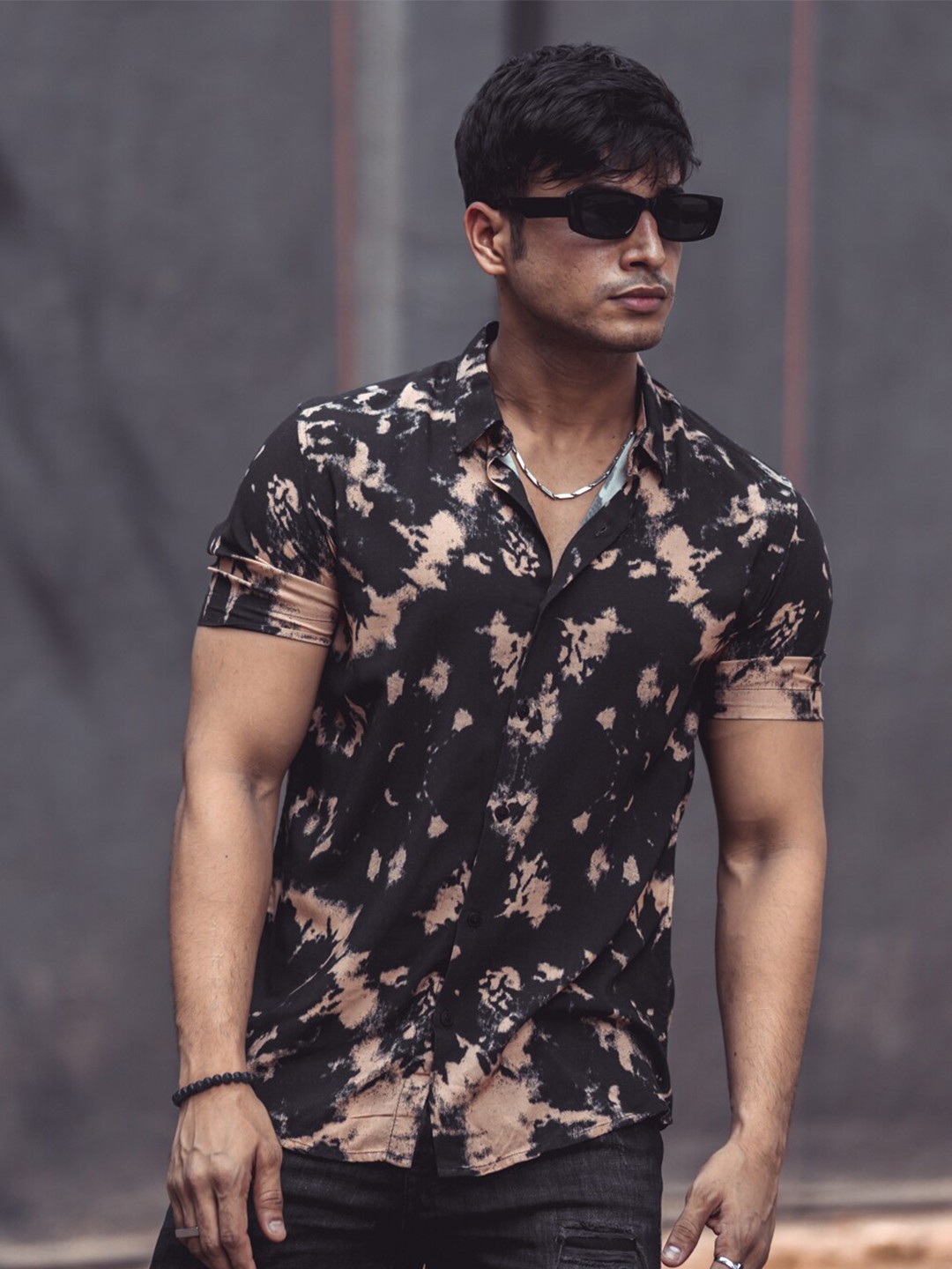 

Powerlook Slim Fit Abstract Printed Casual Shirt, Black