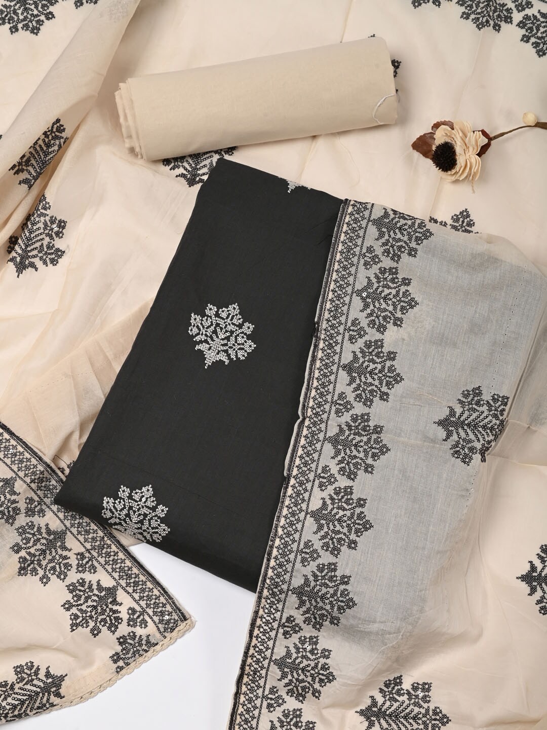 

Meena Bazaar Ethnic Motifs Printed Pure Cotton Unstitched Dress Material, Grey