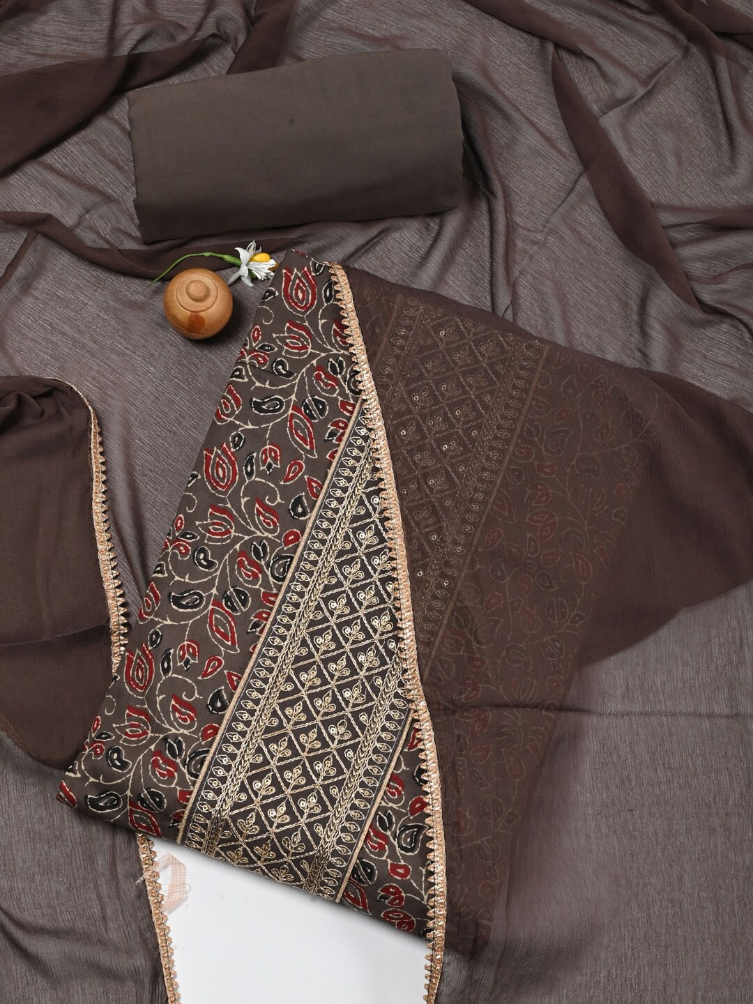 

Meena Bazaar Printed Cotton Pure Cotton Unstitched Dress Material, Brown