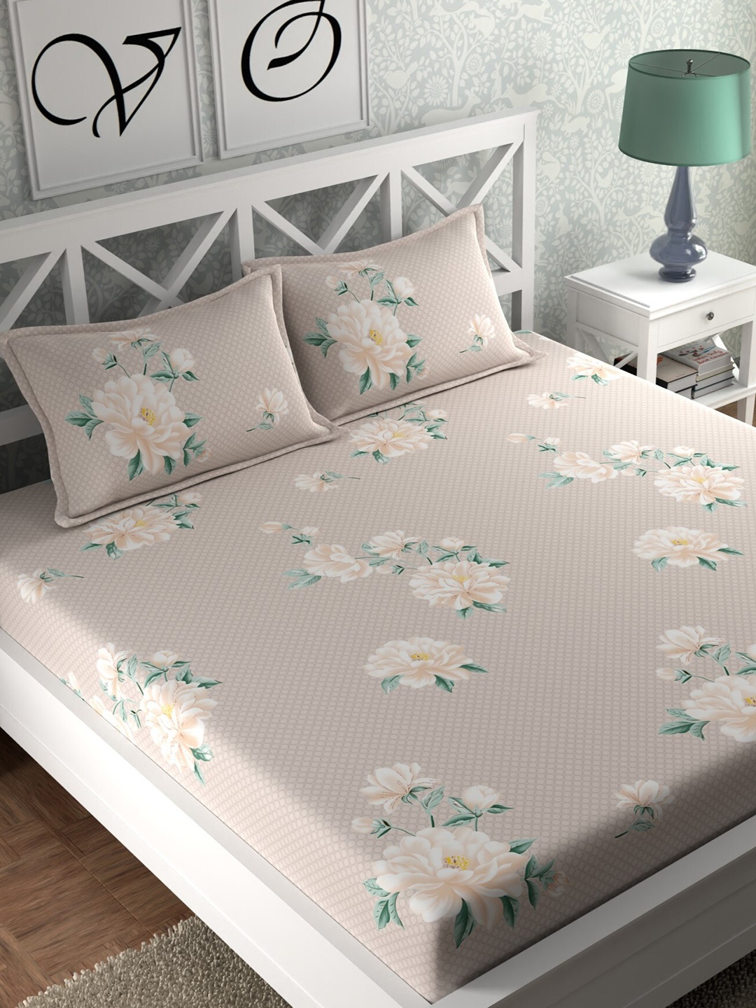 

CHHAVI INDIA Beige & Green Floral 210 TC Flat Queen Bedsheet With 2 Pillow Covers