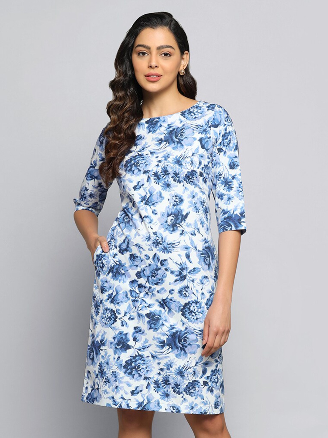 

PowerSutra Floral Printed Boat Neck Cotton A-Line Dress, Blue