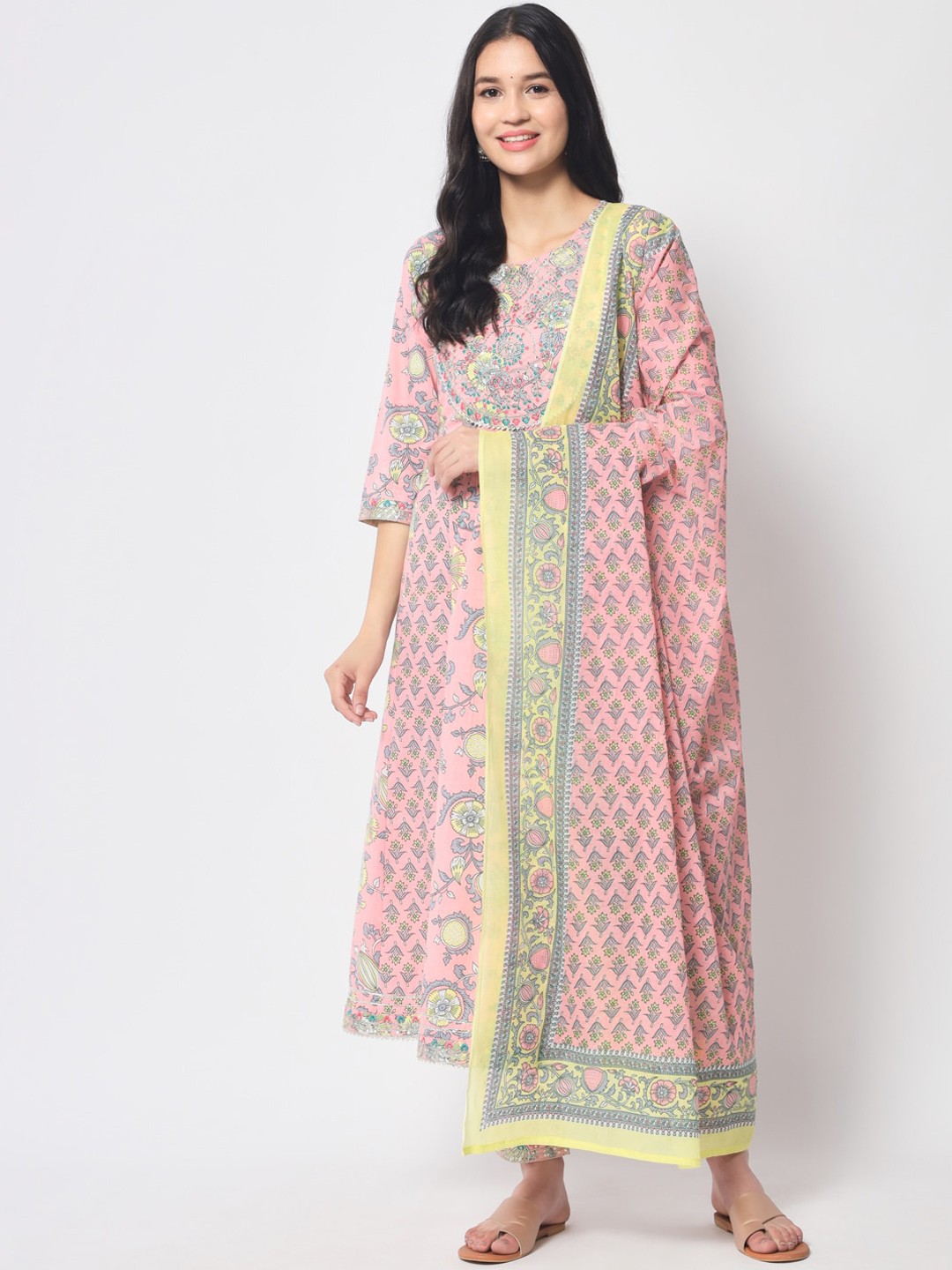 

IkDaiya Floral Printed Gotta Patti Pure Cotton Kurta with Trousers & Dupatta, Pink