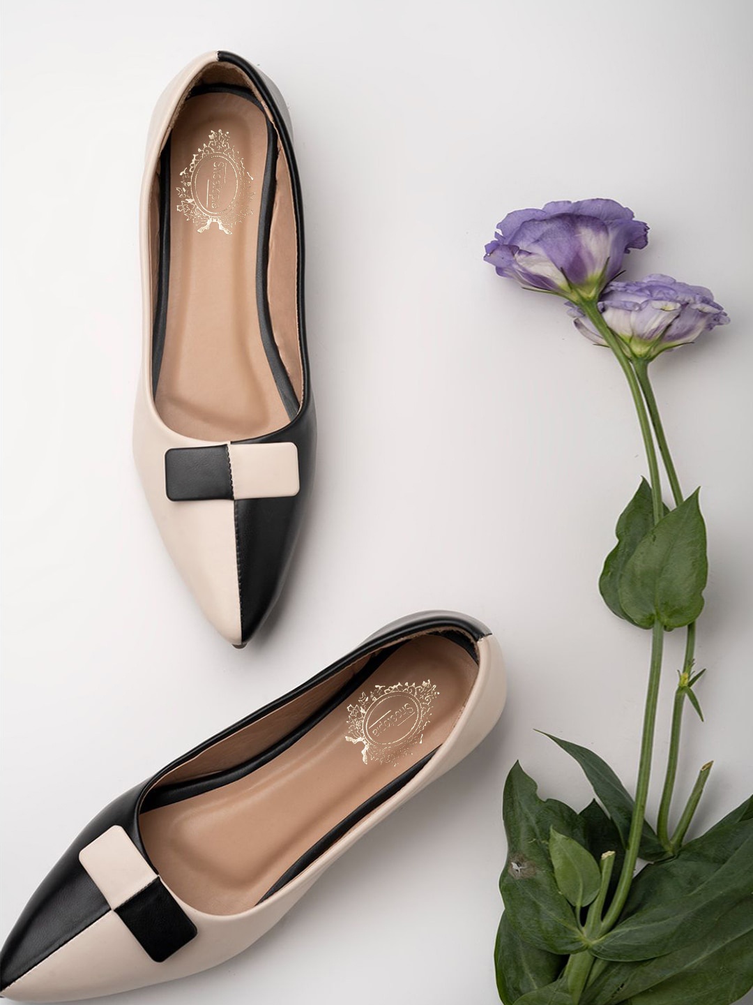 

Shoetopia Girls Pointed Toe Ballerinas with Bows Flats, Cream