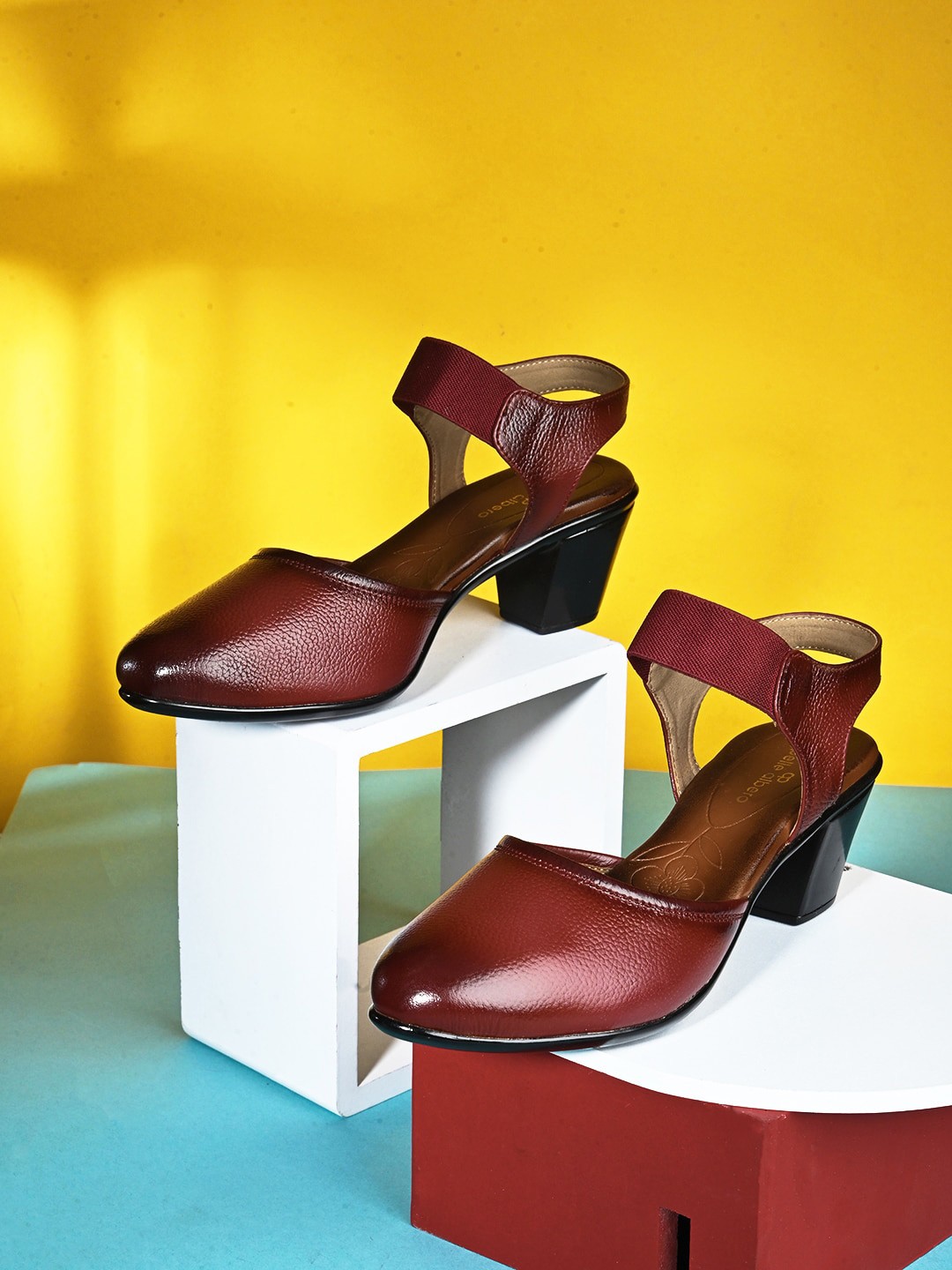 

pelle albero Leather Block Heels With Backstrap, Burgundy
