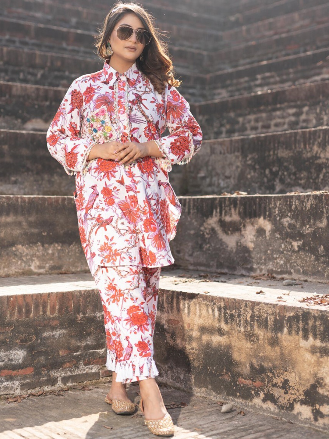

Mani Dua Khanna Floral Printed Beads and Stones Pure Cotton Kurta With Trousers, White