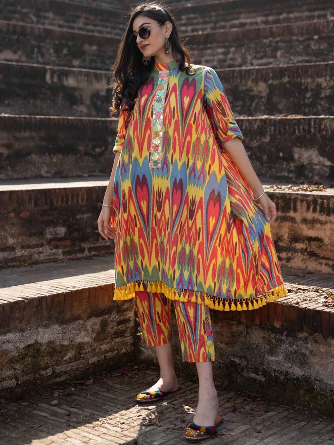 

Mani Dua Khanna Ethnic Motifs Beads and Stones Tassel Pure Cotton Kurta &Trousers, Yellow