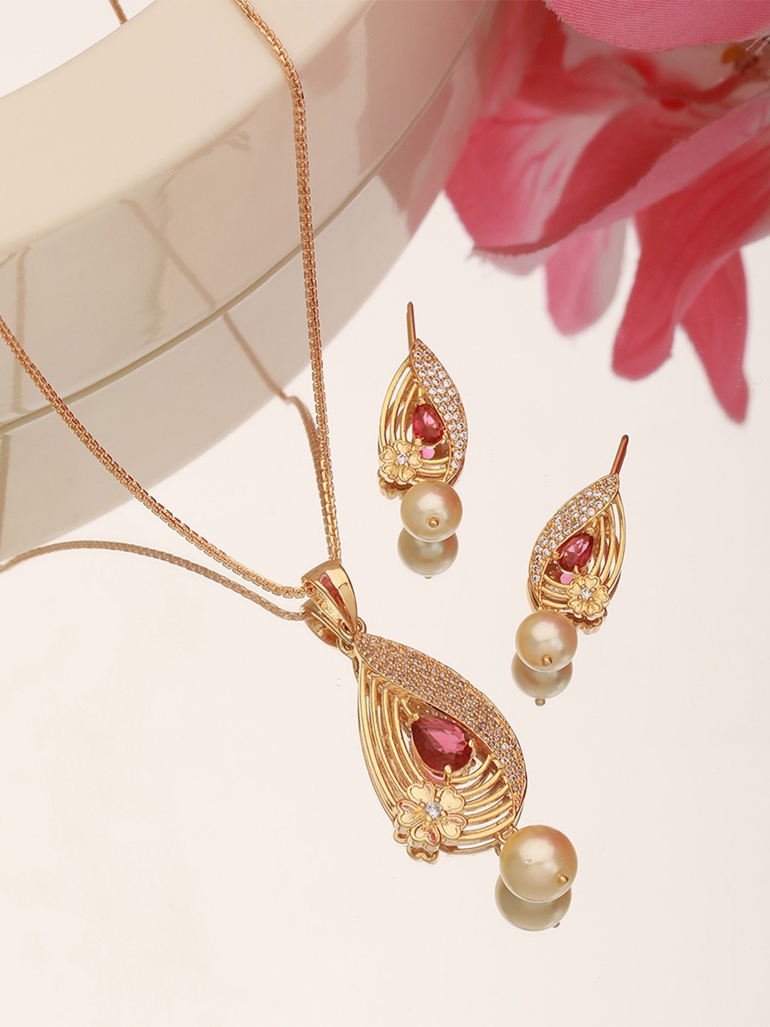 

Saraf RS Jewellery Gold-Plated AD-Studded & Beaded Jewellery Set
