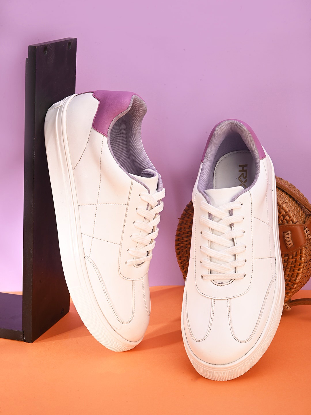 

HRX by Hrithik Roshan Women Textured Comfort Insole Basics Sneakers, White