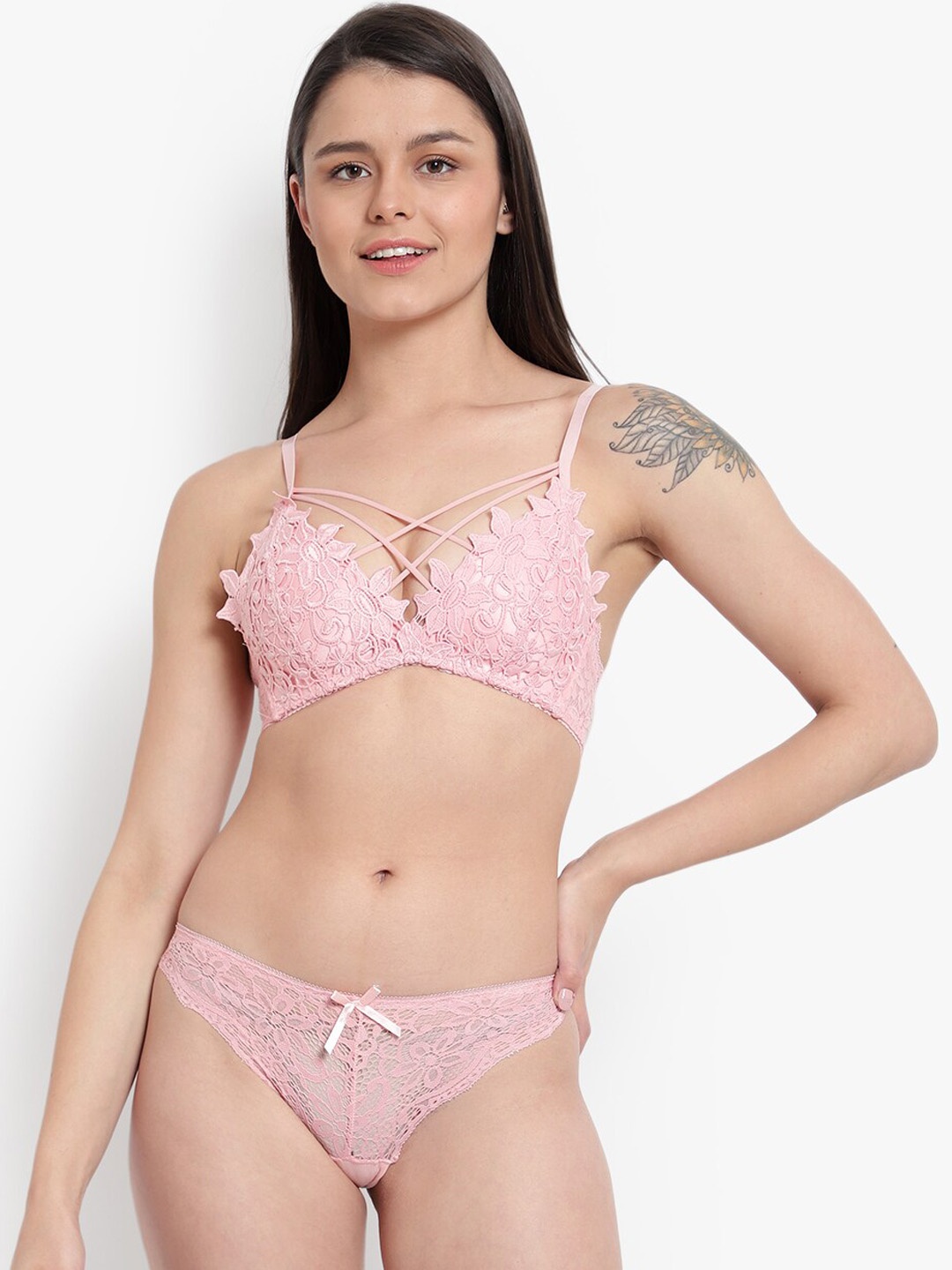 

BRACHY Self-Design Lightly-Padded Low-Rise Lace Lingerie Set, Peach