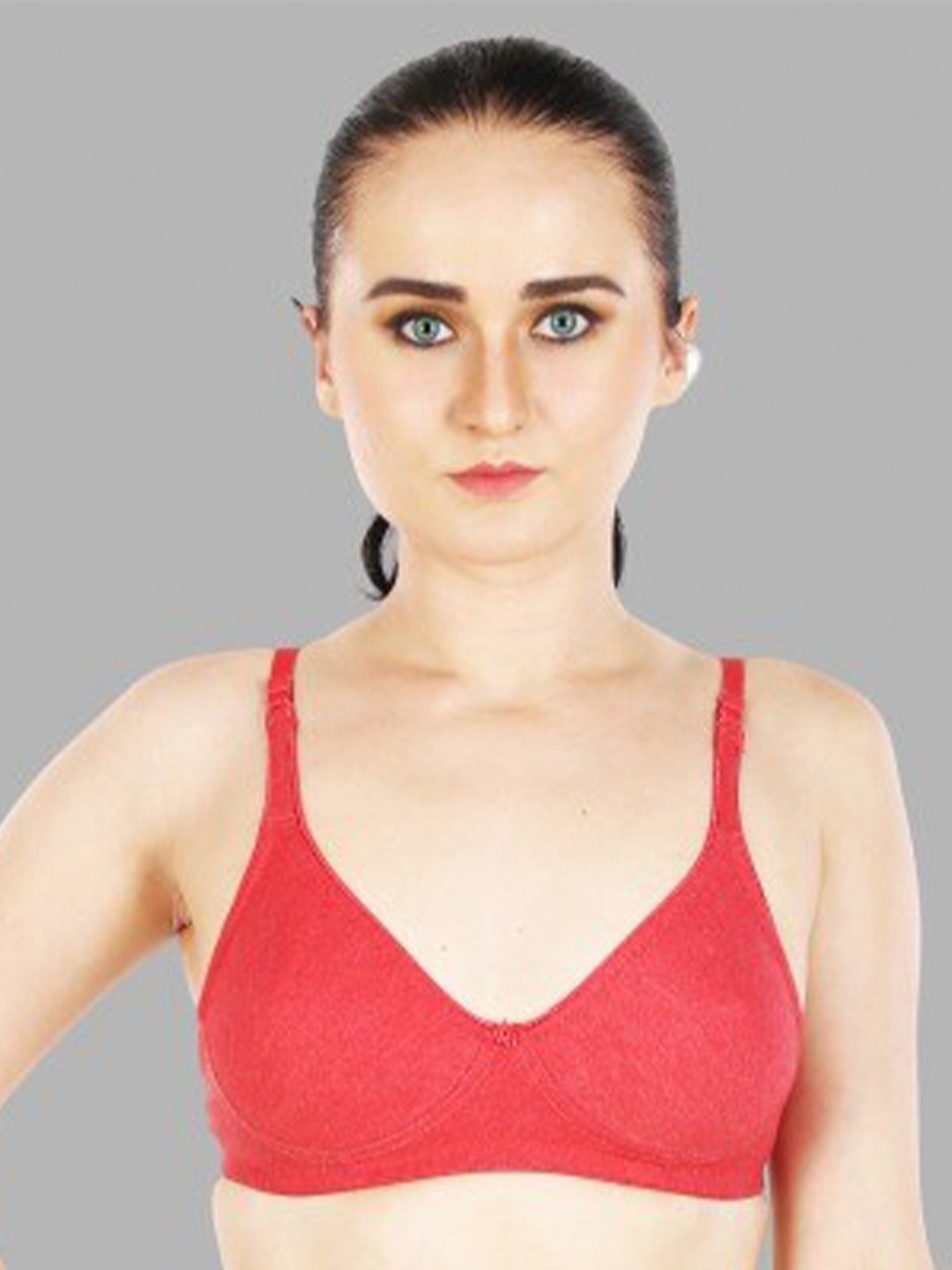 

Apraa & Parma Non-Wired Non-Padded Anti-Odour Workout Bra, Red
