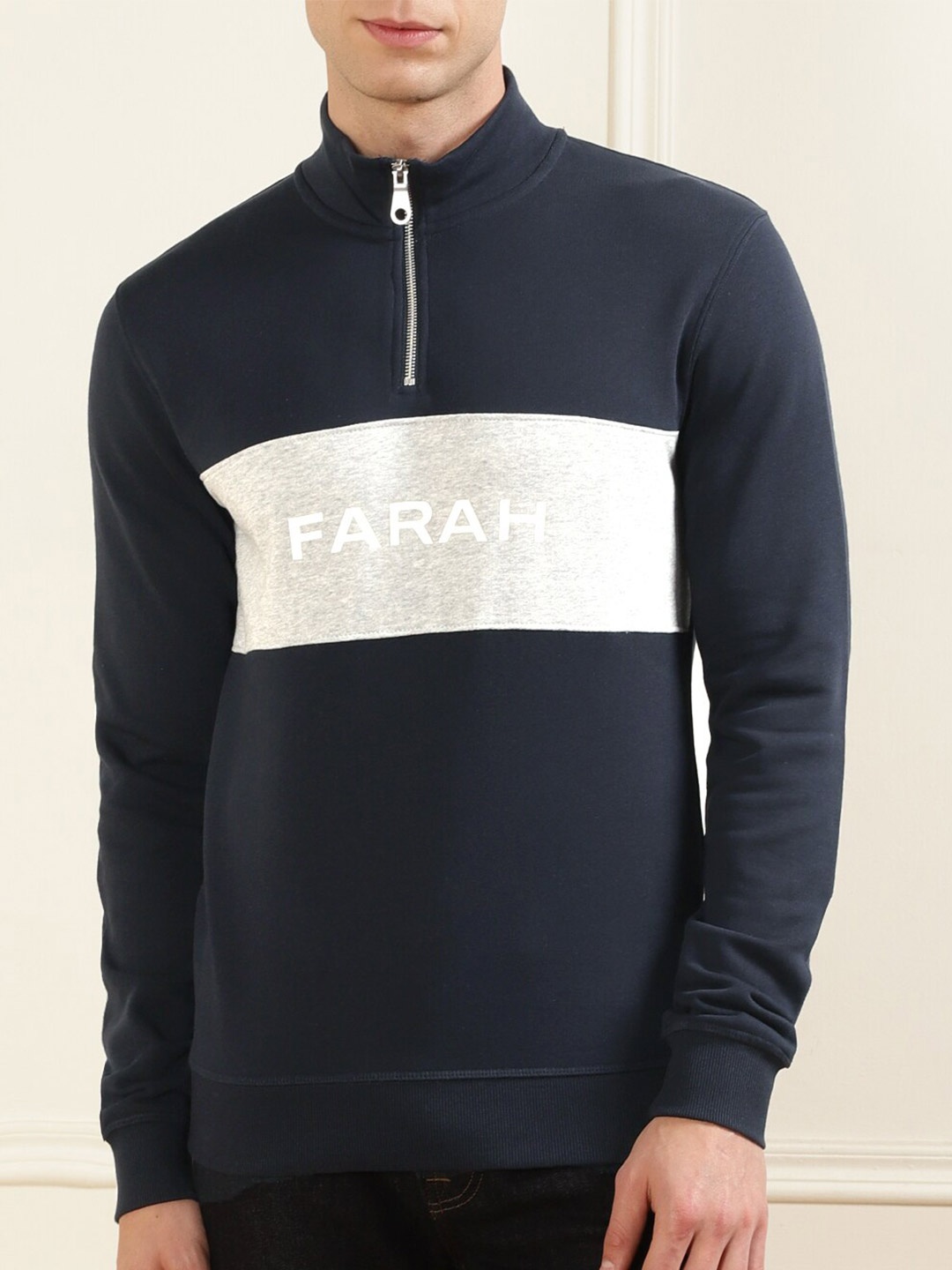 

Farah High Neck Printed Half Zipper Sweatshirt, Navy blue