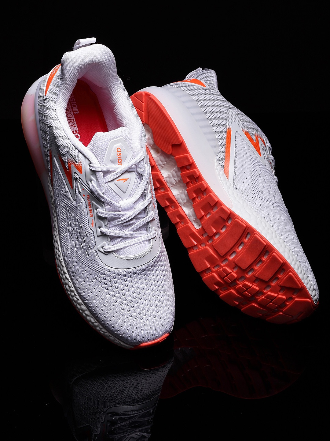 

ASIAN Men Woven Design Lightweight Sneakers, White