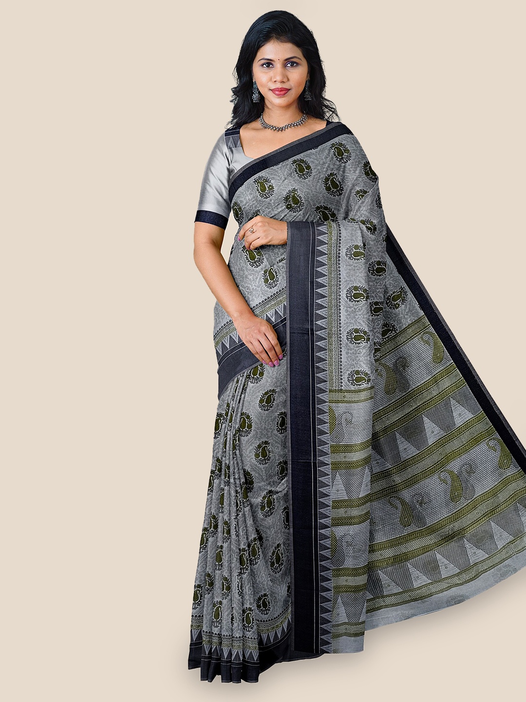 

The Chennai Silks Paisley Printed Pure Cotton Saree, Grey