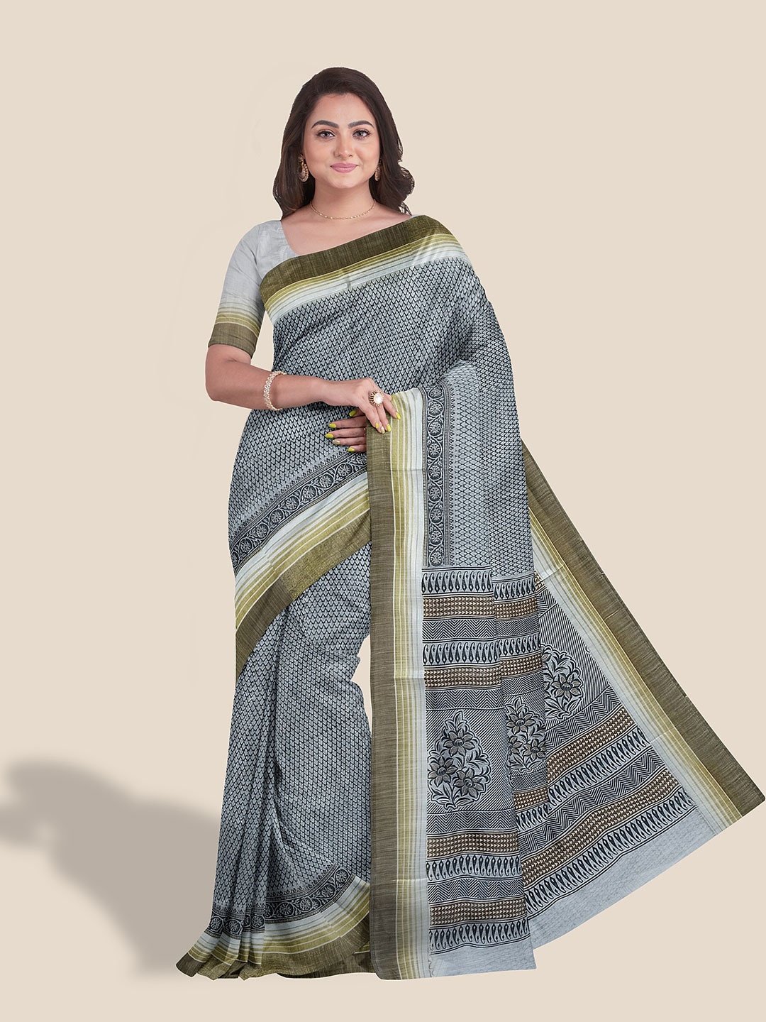 

The Chennai Silks Ethnic Motif Printed Pure Cotton Saree, Off white