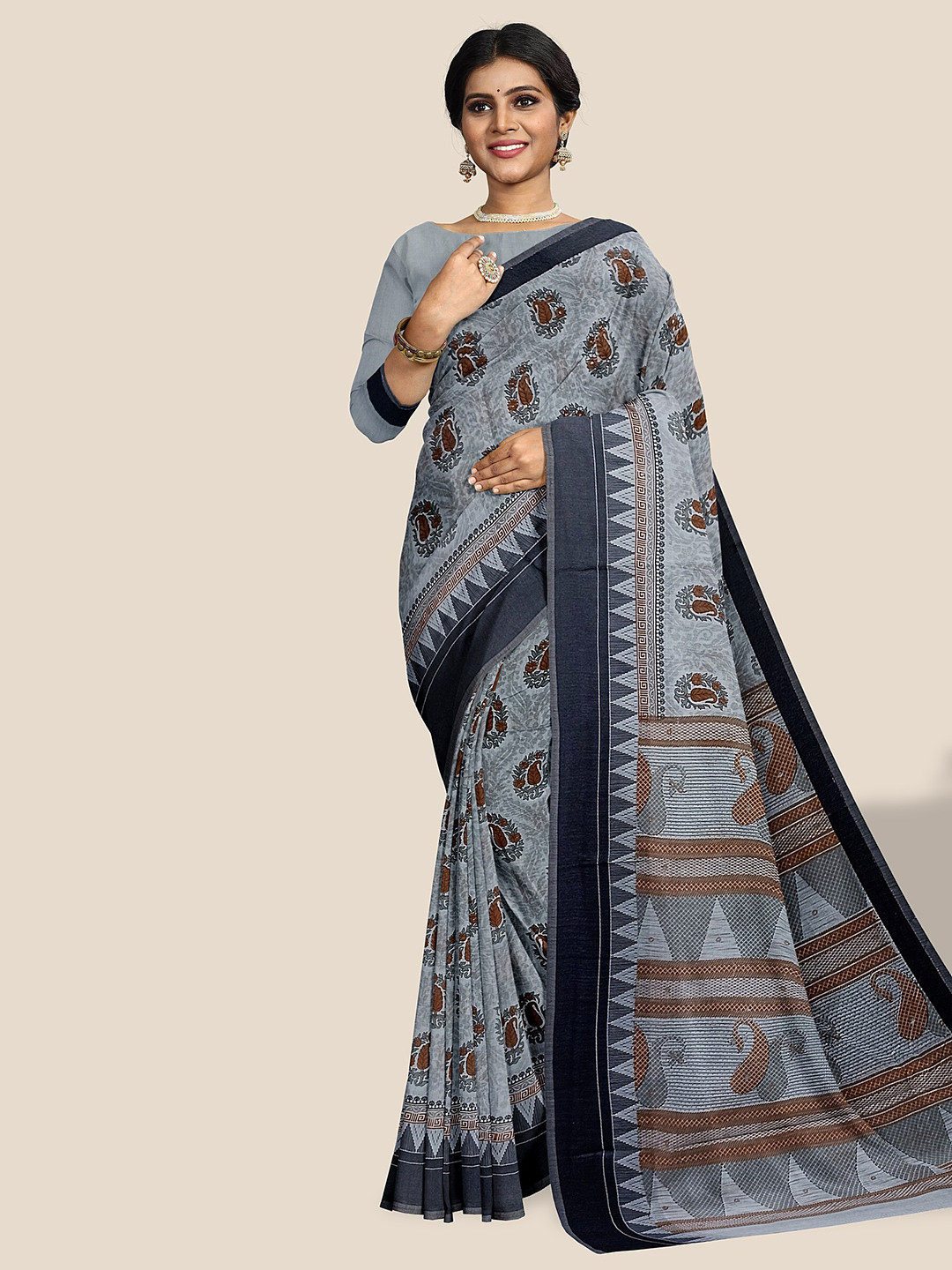 

The Chennai Silks Paisley Printed Pure Cotton Saree, Grey