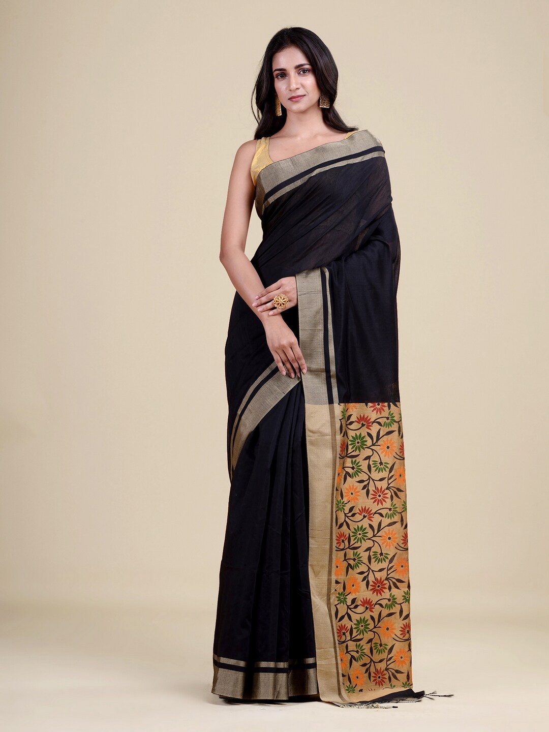

Laa Calcutta Floral Printed Pure Cotton Saree, Black