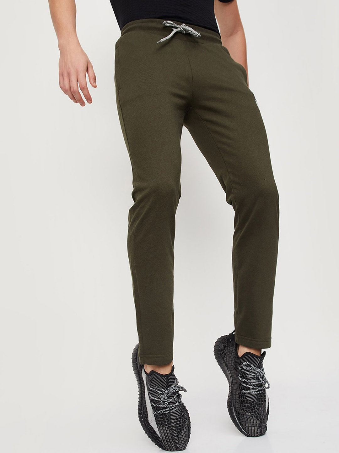 

max Men Mid-Rise Track Pants, Green