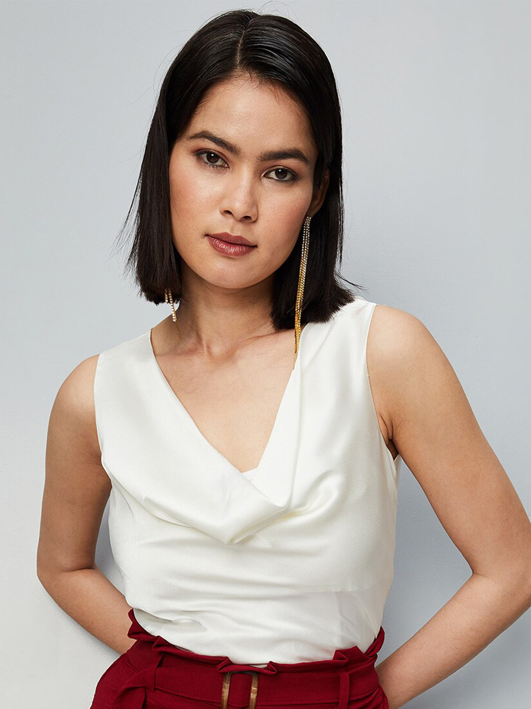 

max Cowl Neck Sleevesless Top, White